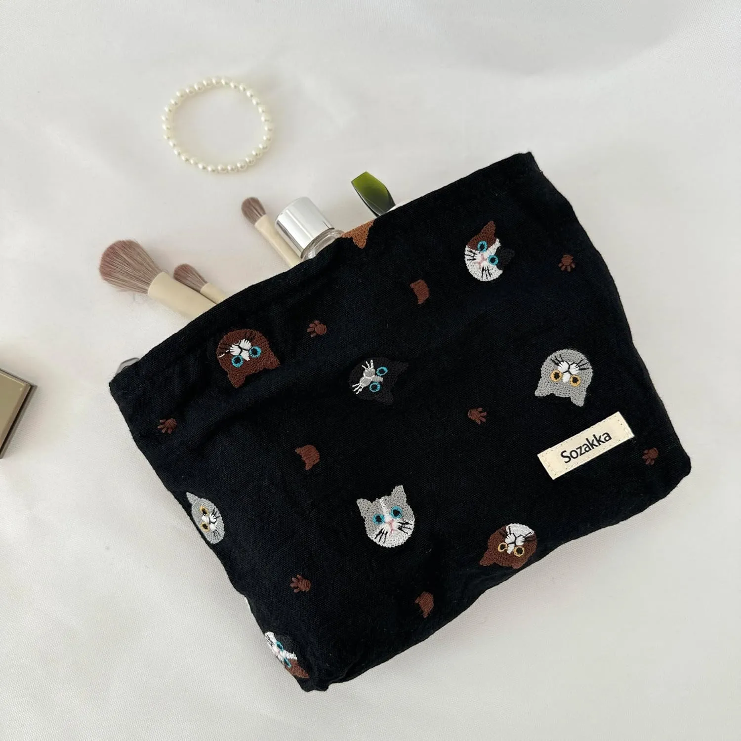Cat Embroidered Makeup Bag Large Capacity Zipper Closure Cosmetic Pouch Dual Layer Durable Handheld Toiletry Bag Unique Cat Design (Black)