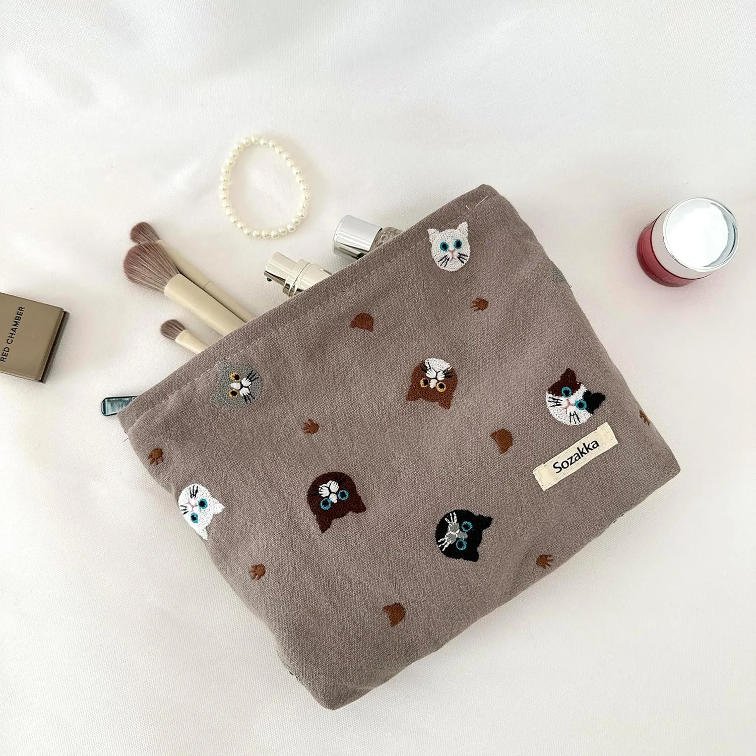 Cat Embroidered Makeup Bag Large Capacity Zipper Closure Cosmetic Pouch Dual Layer Durable Handheld Toiletry Bag Unique Cat Design (Grey)