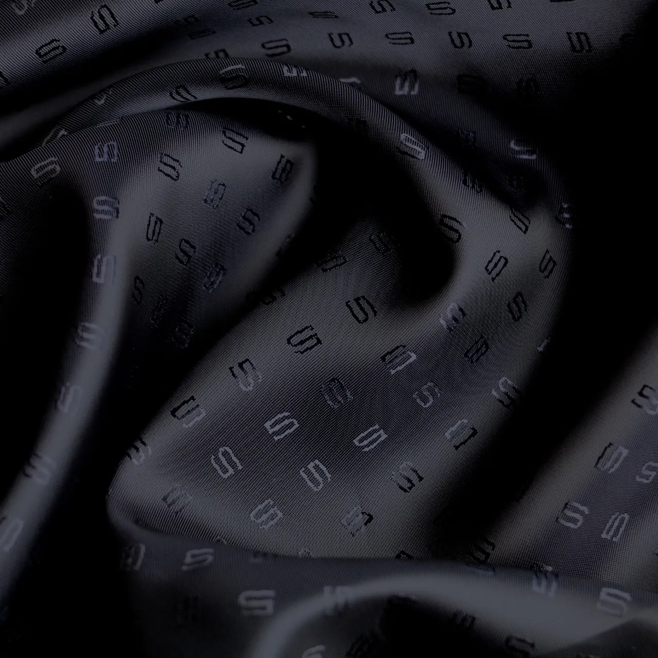 Jazzy Navy Fancy Lining