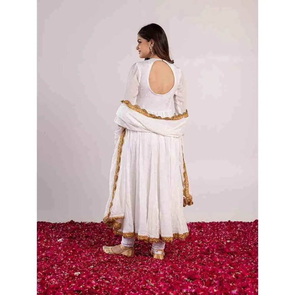 PEHNO'SA Rani Aanya Embroidered Anarkali White (Set of 3)