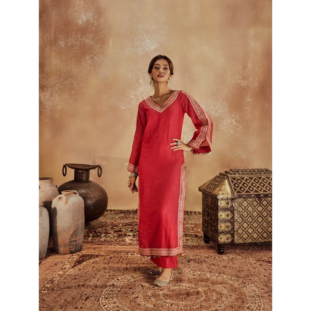 Roze Falak Pink Kurta with Pant (Set of 2)