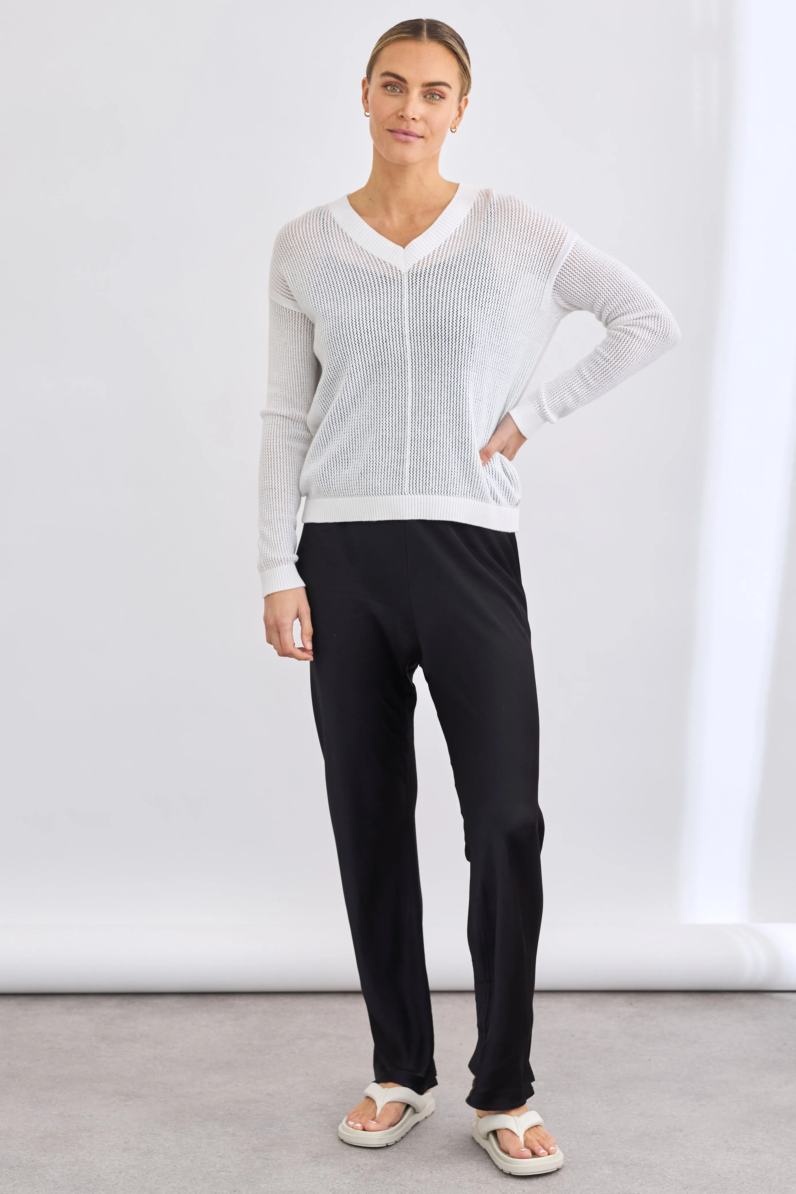 Selena Cotton Vee
