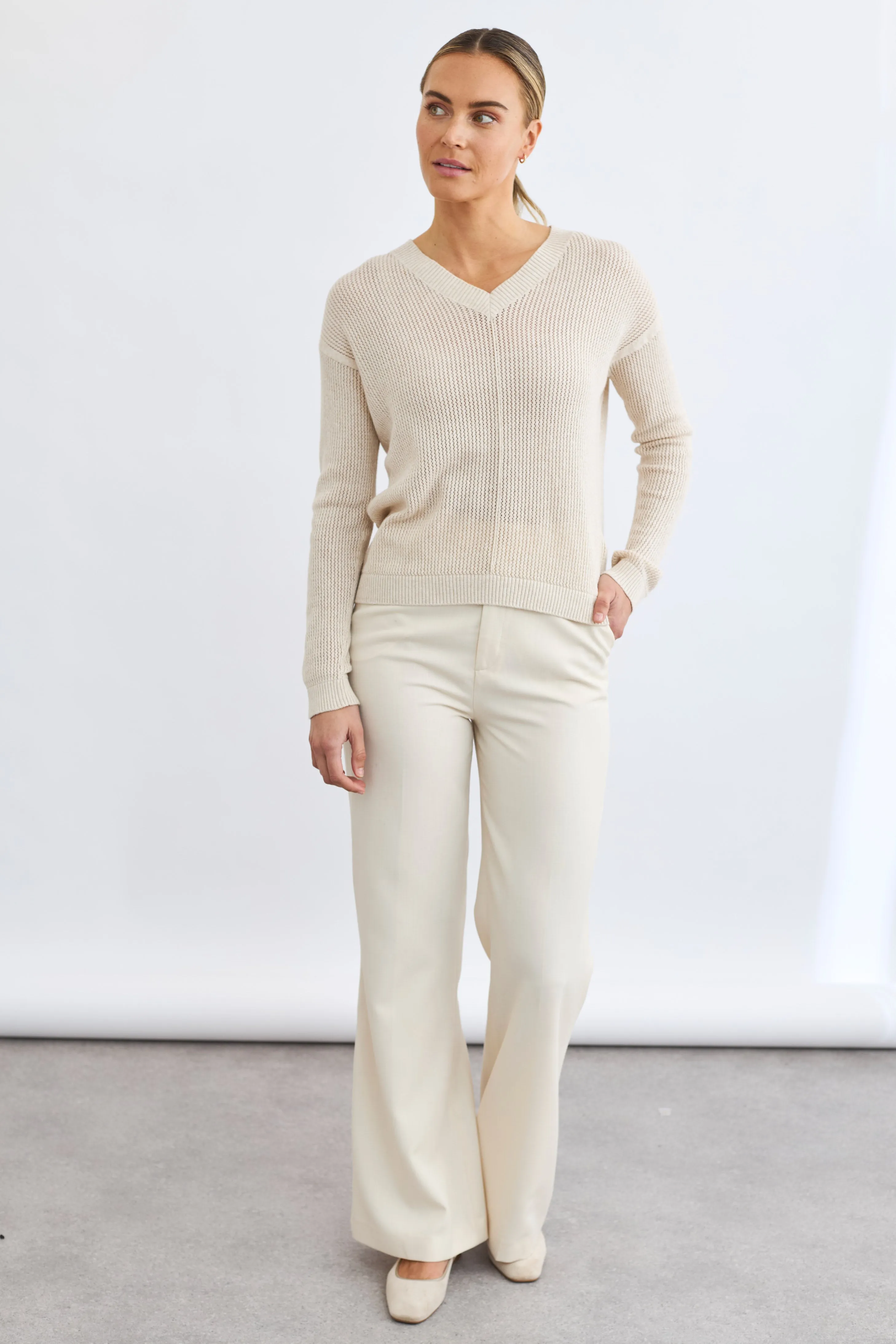 Selena Cotton Vee