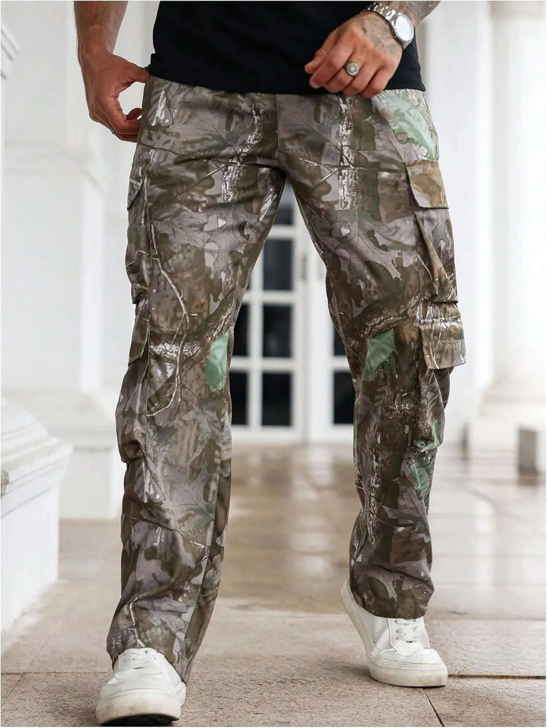 Verdusa Men's Camo Cargo Pants Straight Leg Drawstring Waist Long Trousers with Multi Pockets