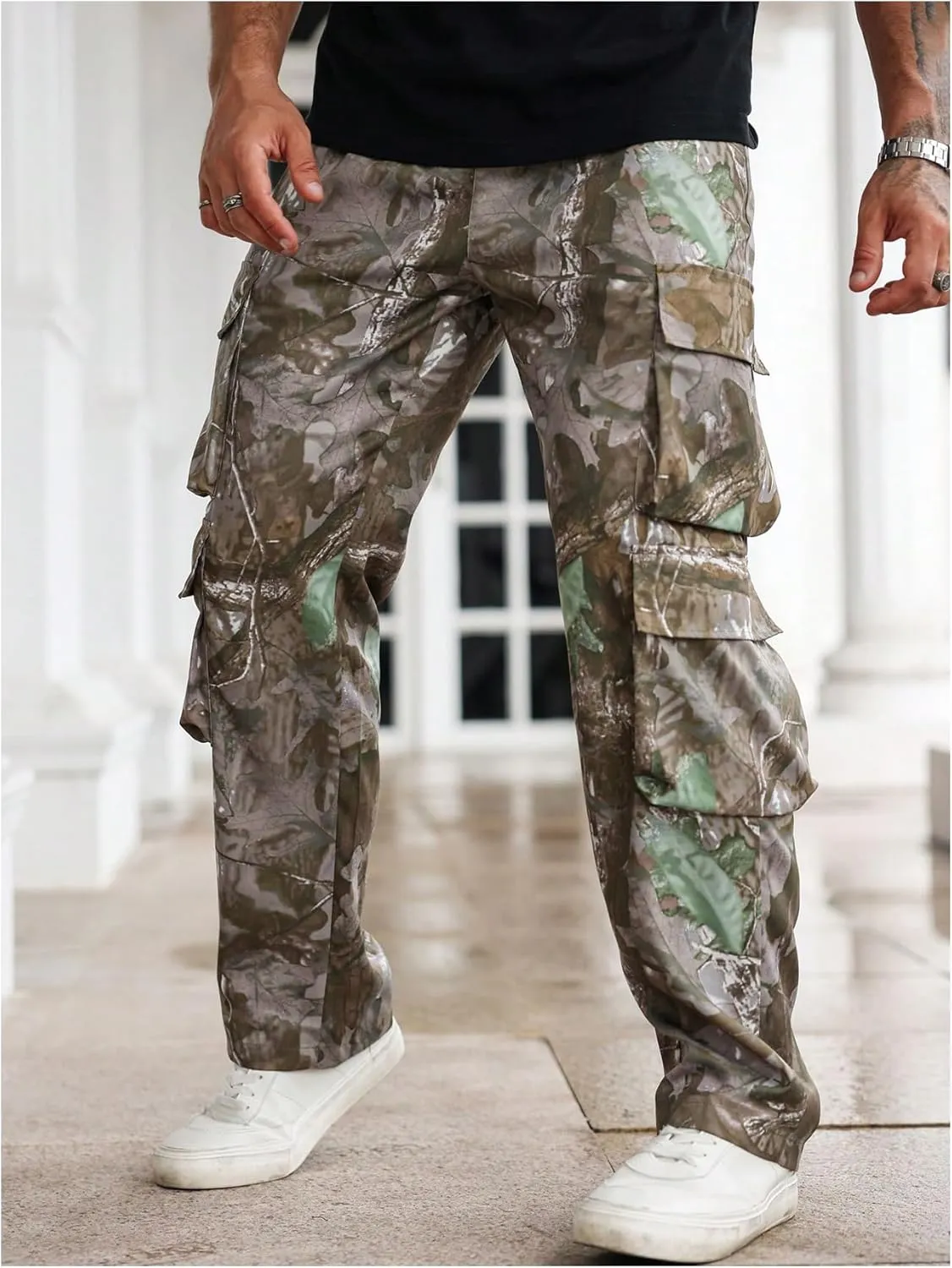 Verdusa Men's Camo Cargo Pants Straight Leg Drawstring Waist Long Trousers with Multi Pockets