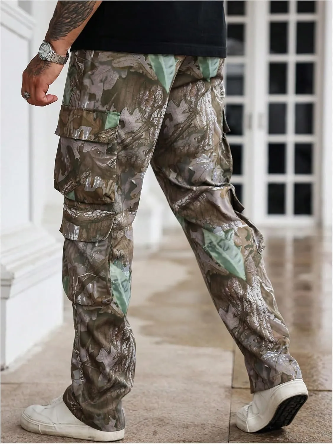 Verdusa Men's Camo Cargo Pants Straight Leg Drawstring Waist Long Trousers with Multi Pockets