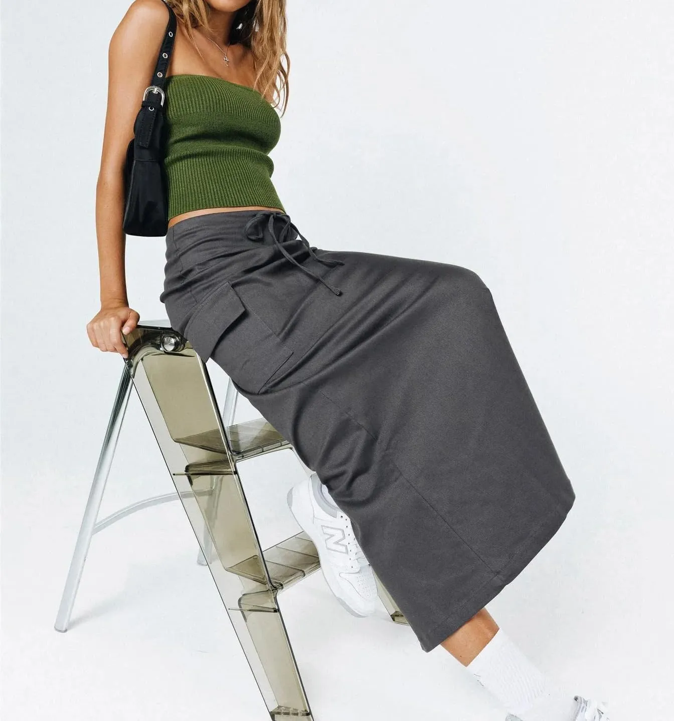 Women Y2k Cargo Long Skirt Low Waist Drawstring Bodycon Maxi Skirts Vintage Slit Cargo Skirt with Pockets Streetwear