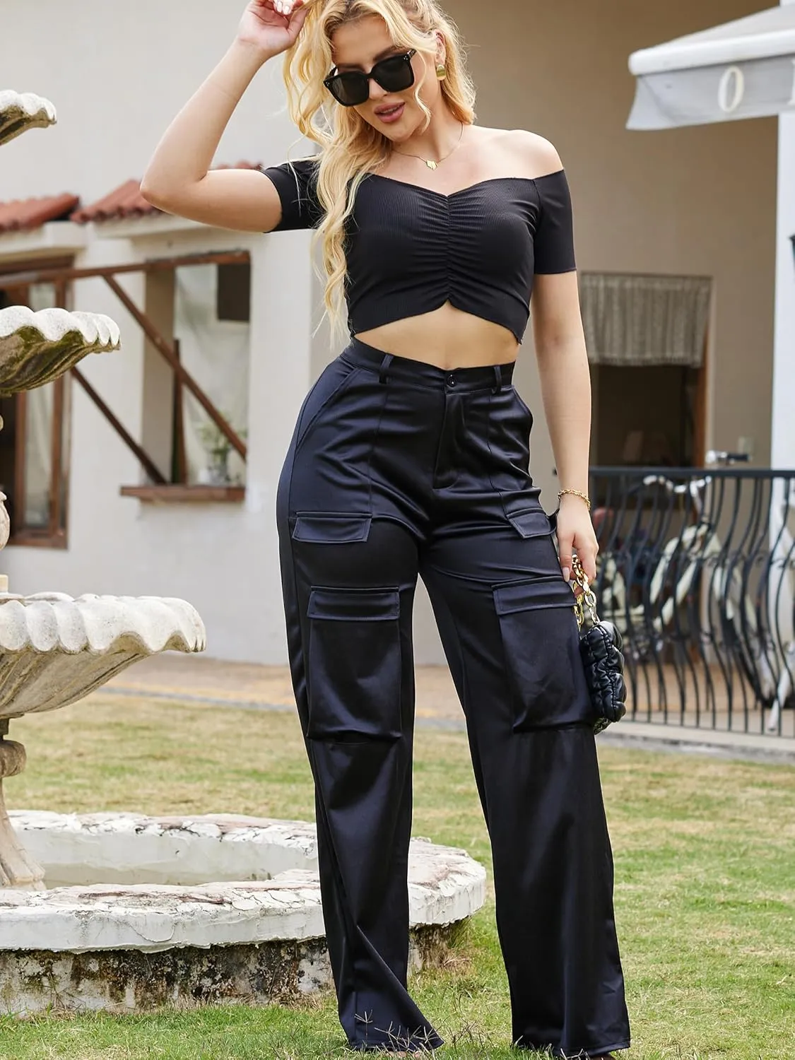 Womens High Waisted Satin Cargo Pants Loose Fit Wide Leg Trousers with Pockets Trendy Outfit